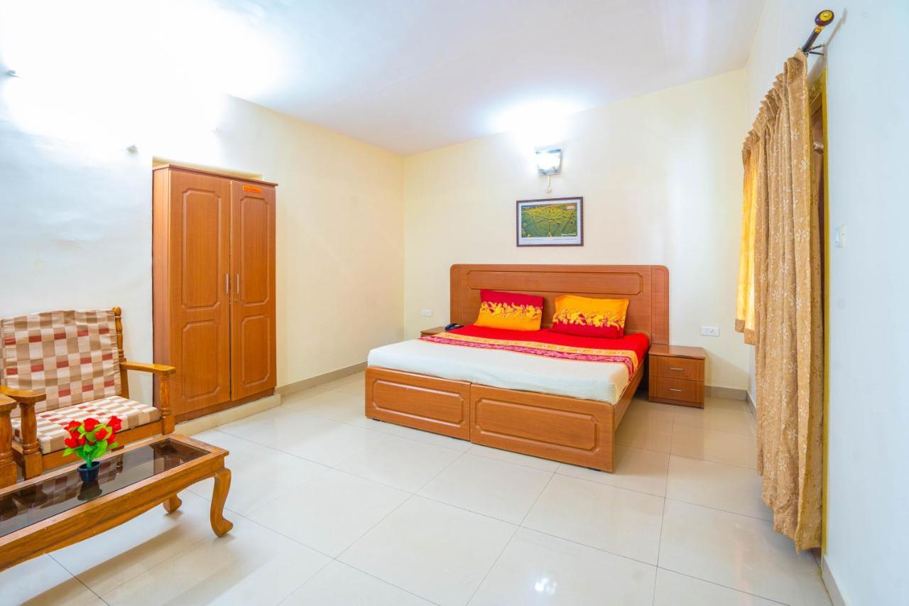 Hotel Tamilnadu - Ooty 1 Dış mekan fotoğraf