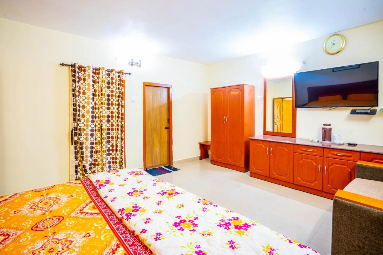 Hotel Tamilnadu - Ooty 1 Dış mekan fotoğraf
